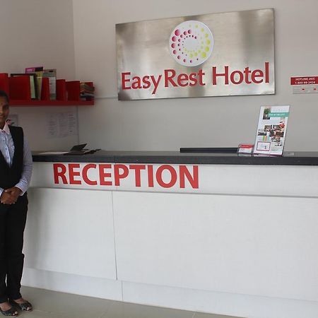 Easyrest Hotel Петалінг-Джая Екстер'єр фото